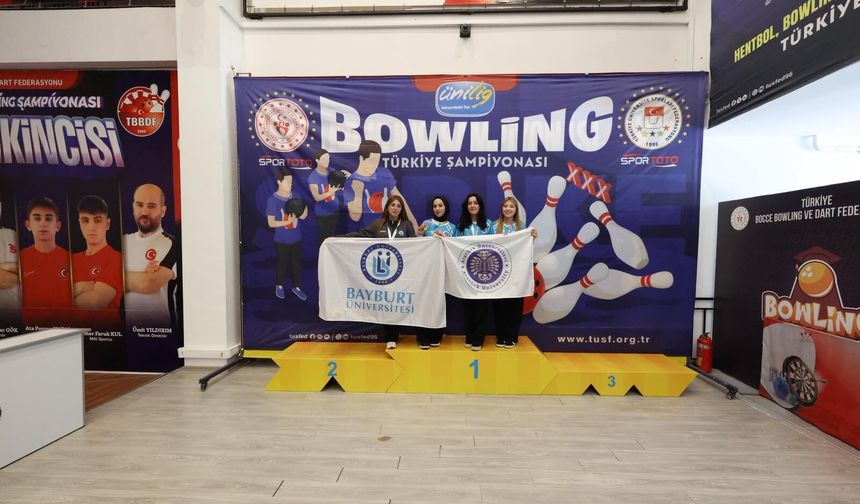 Bayburt Üniversitesi bowling takımı 10 madalya kazandı