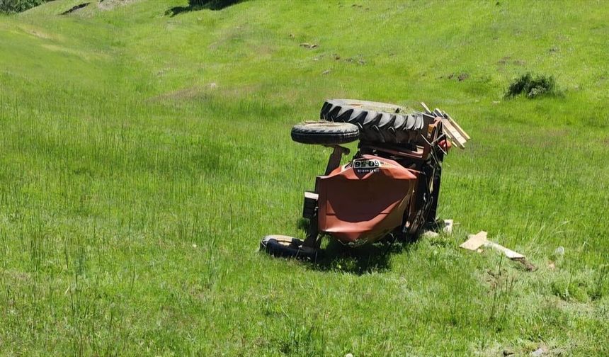 Çorum'da devrilen traktörün altında kalan sürücü öldü