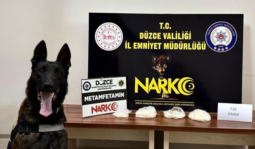 Düzce'de motor bölümünde uyuşturucu bulunan taksinin sürücüsü tutuklandı