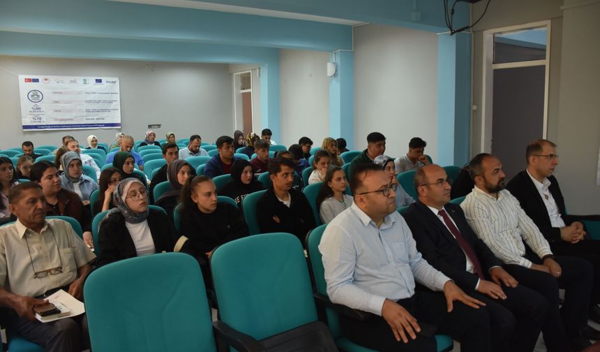 Gümüşhane'de girişimcilik kampı ve kadın üreticilere yönelik program düzenlendi