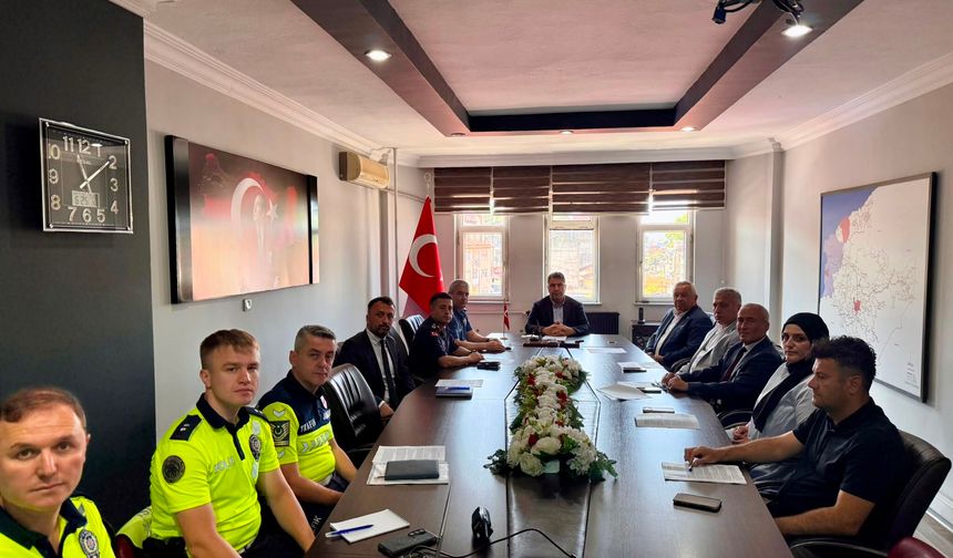 KÖY OTOBÜSLERİ VE KIYICAK GÜNDEMDEYDİ