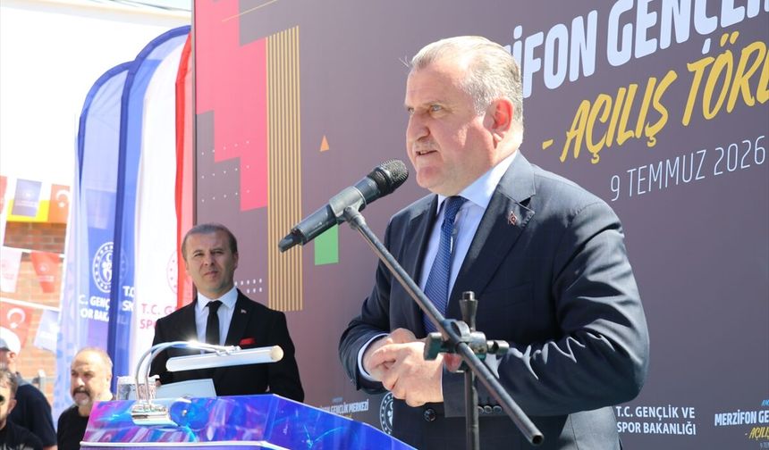 Gençlik ve Spor Bakanı Bak, Merzifon Gençlik Merkezi'nin açılış töreninde konuştu: