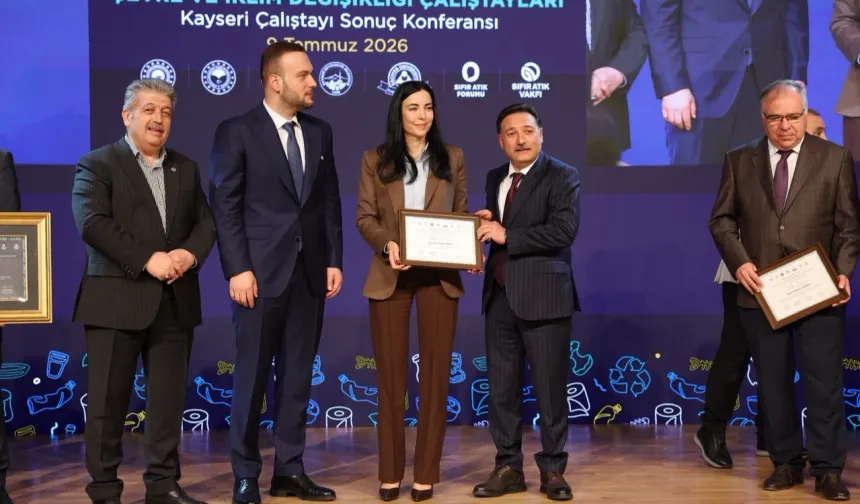 Kayseri Büyükşehir'e 'sıfır atık' plaketi