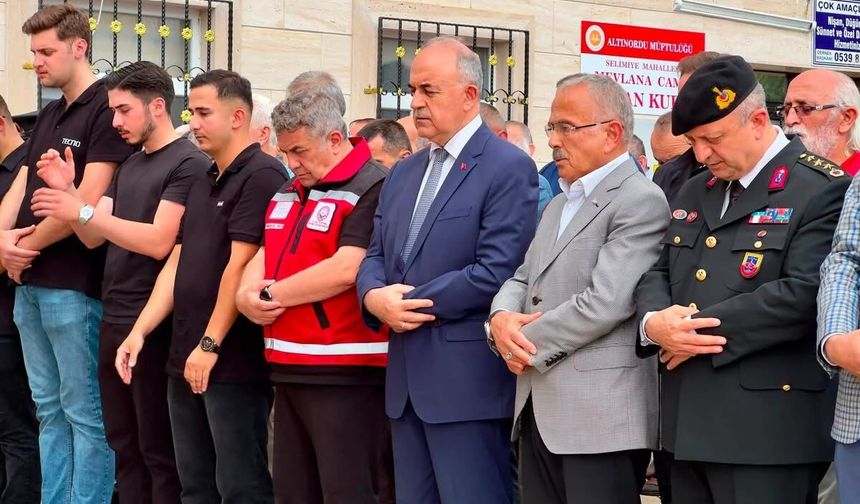 Kıbrıs gazisi Ahmet Özkan, Ordu'da son yolculuğuna uğurlandı