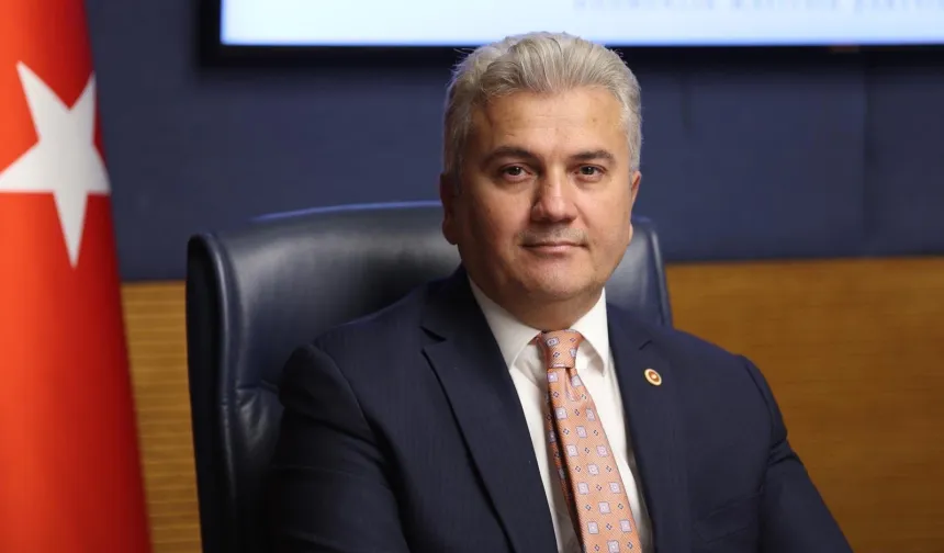 Milletvekili Mustafa Canbey gençleri Balıkesir'e çağırdı