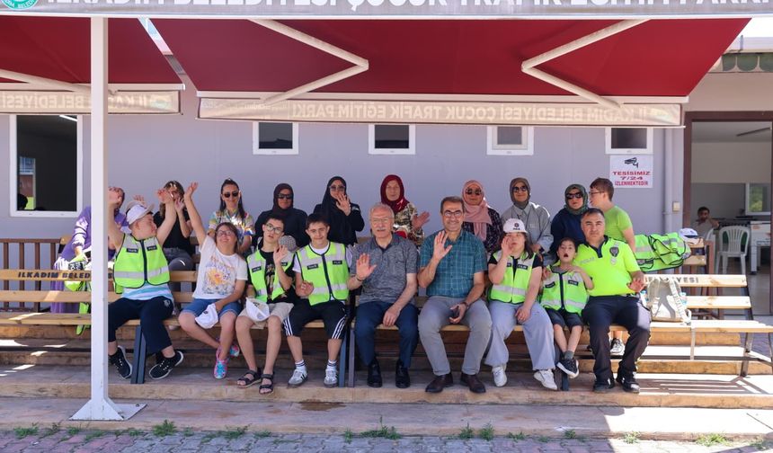 Samsun'da down sendromlu çocuklara da uygulamalı trafik eğitimi veriliyor