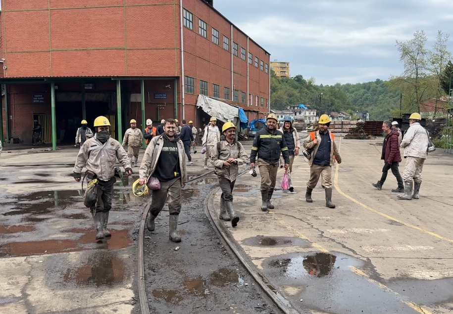 A A 20250504 37839305 37839300 A M E L E B I R L I G I S A G L A D I G I D E S T E K L E R L E I Y I V E K O T U G U N L E R I N D E M A D E N C I L E R I N Y A N I N D A