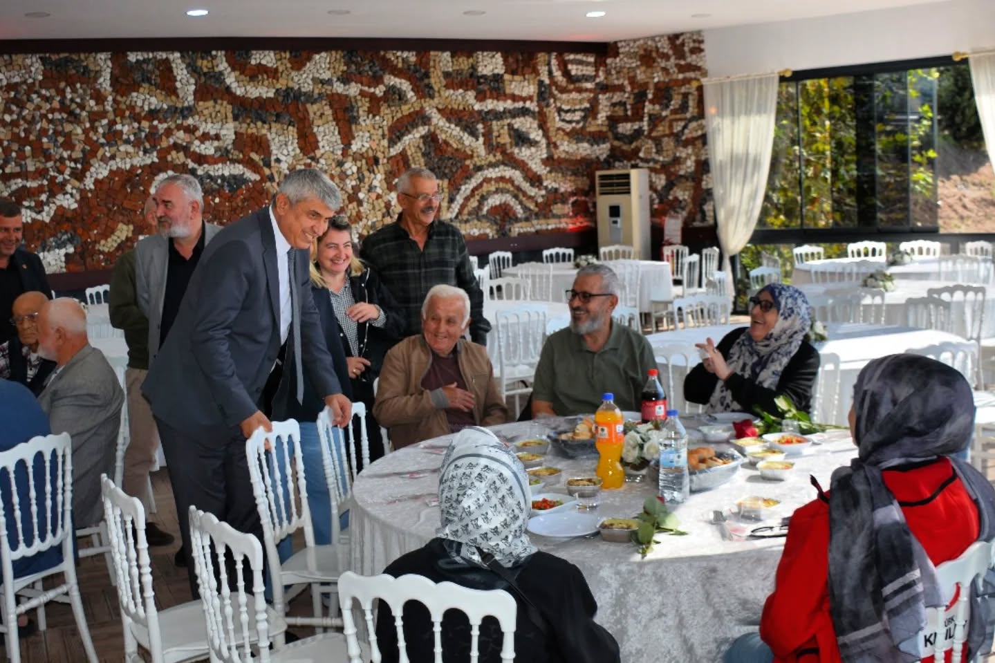 Yaşlılar