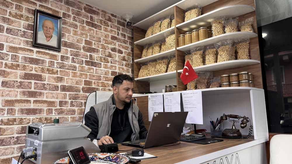 A A 20251117 39728216 39728212 M I M A R L I G I B I R A K I P C O C U K L U G U N U G E C I R D I G I D E D E M I R A S I F I N D I K D U K K A N I N I M O D E R N T E S I S E D O N U S T U R D U