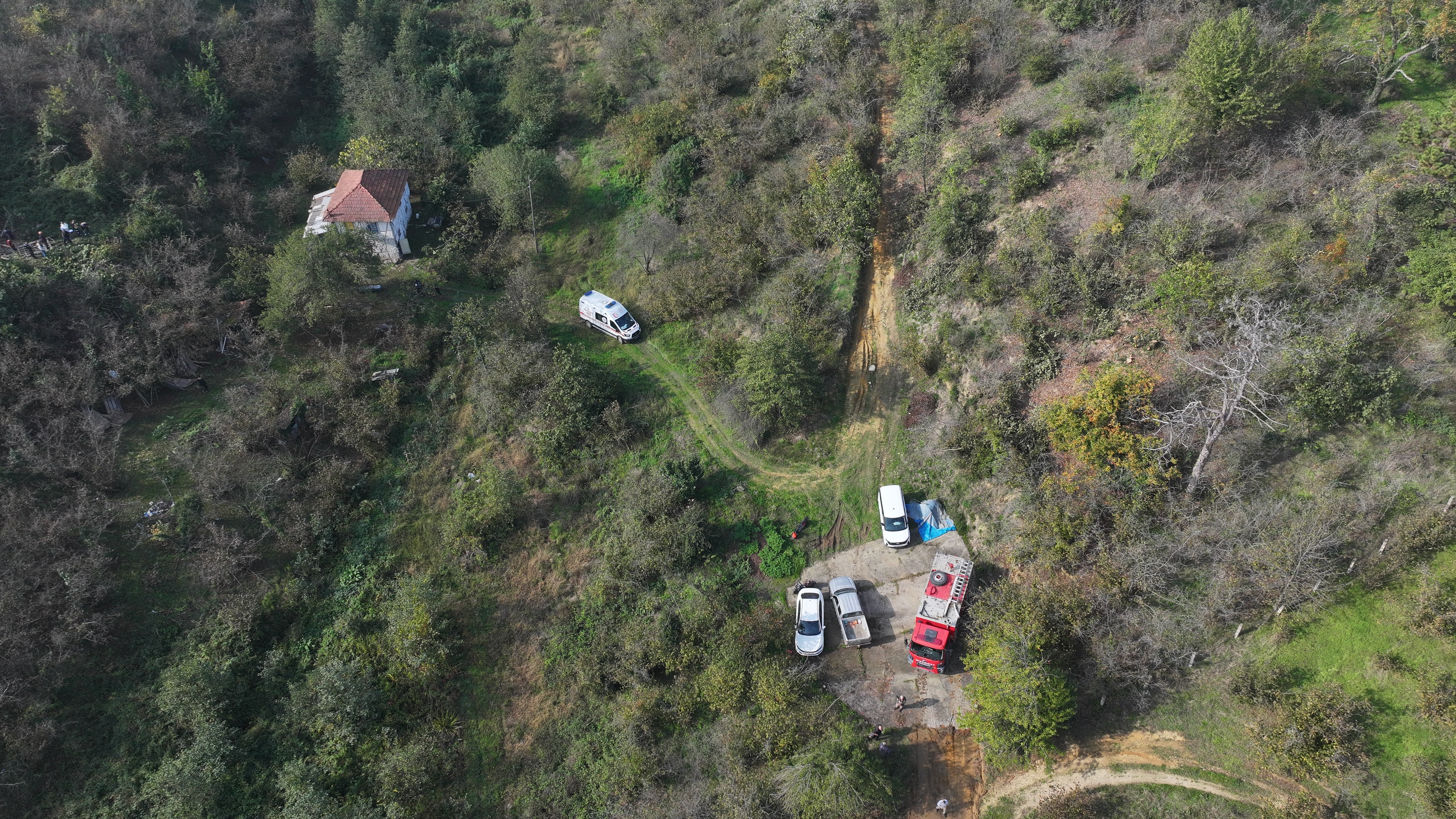 Düzce'de Ahşap Yapının Yıkımı Sırasında Enkaz Altında Kalan Yaşlı Adam Öldü