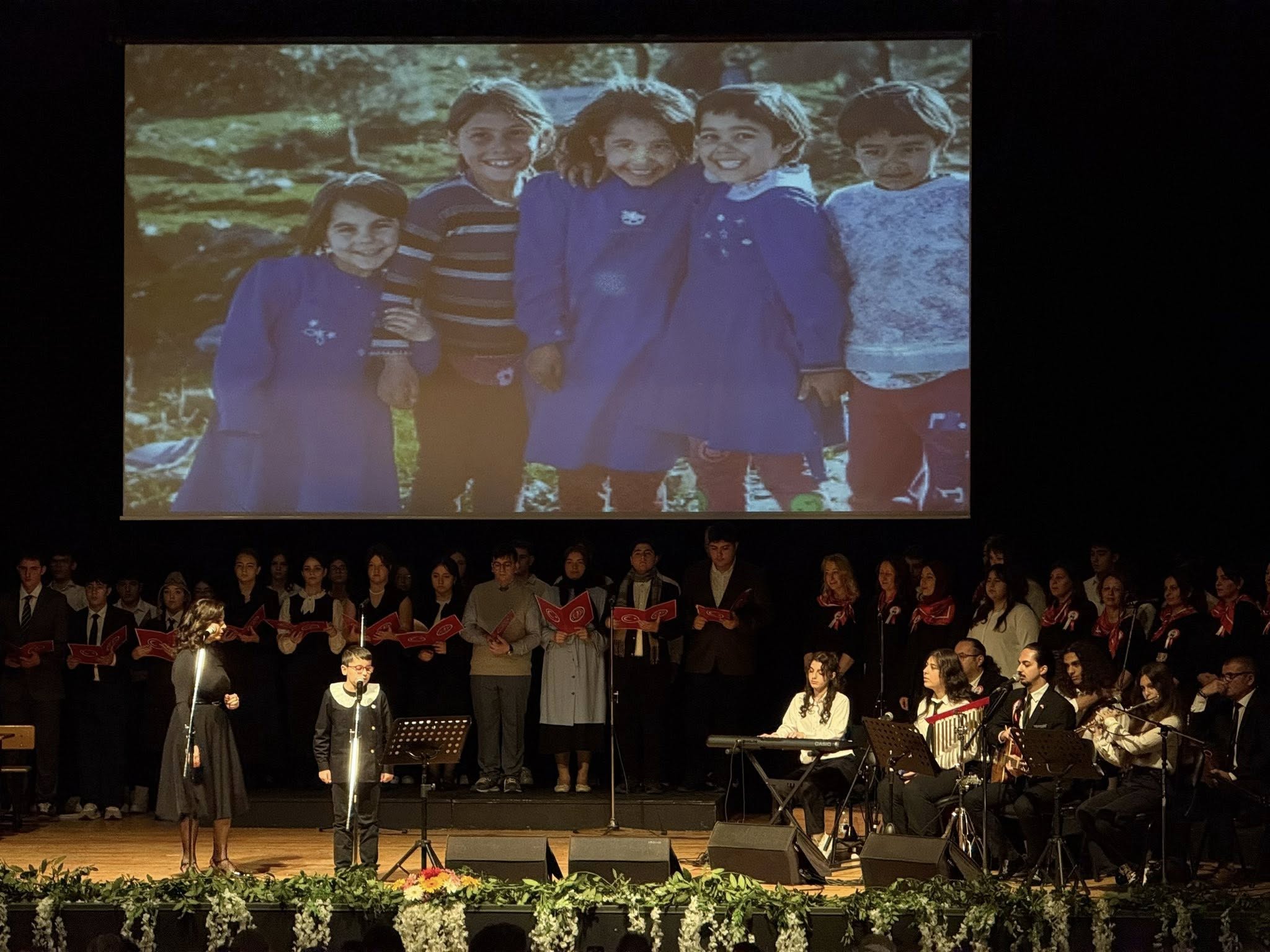 Ö Ğ R E T M E N L E R G Ü N Ü4