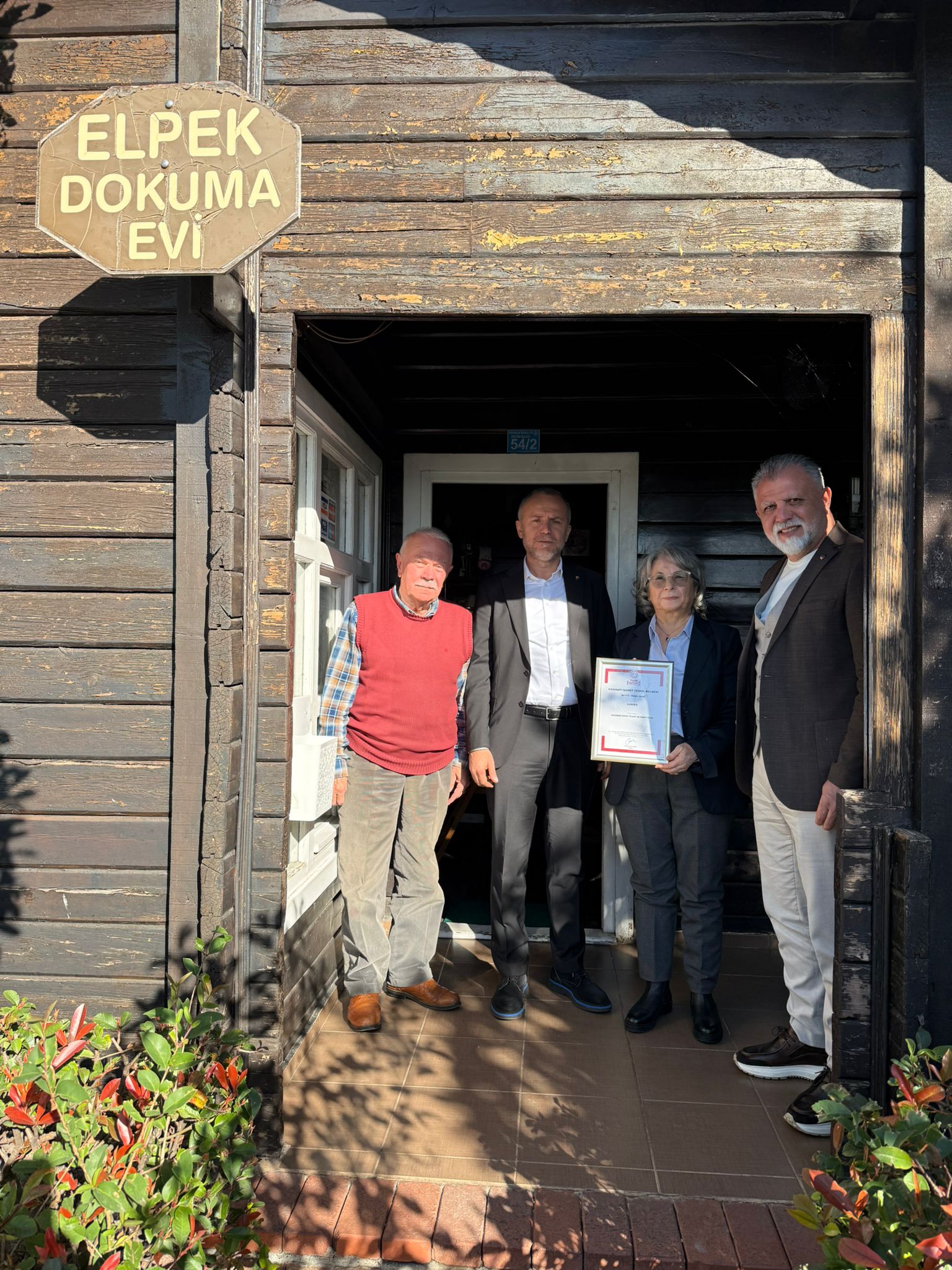 Whatsapp Image 2025 11 17 At 16.00.56