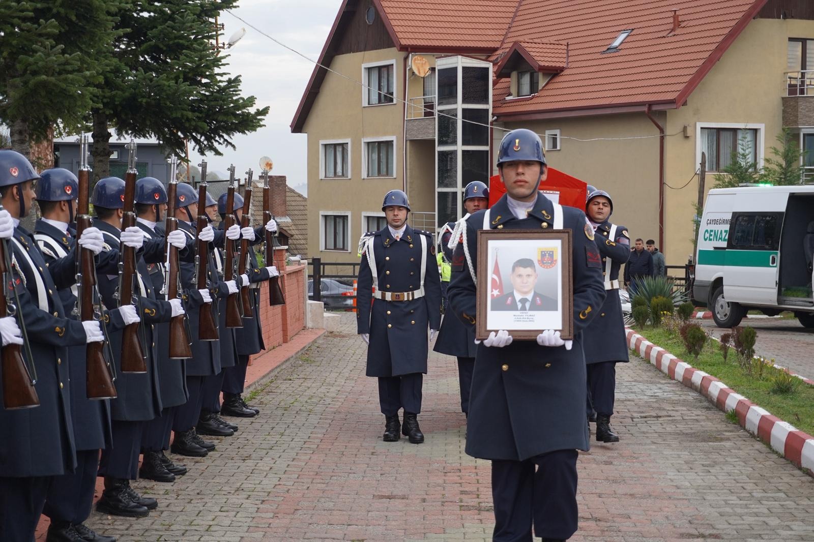 Whatsapp Image 2025 11 19 At 15.53.58