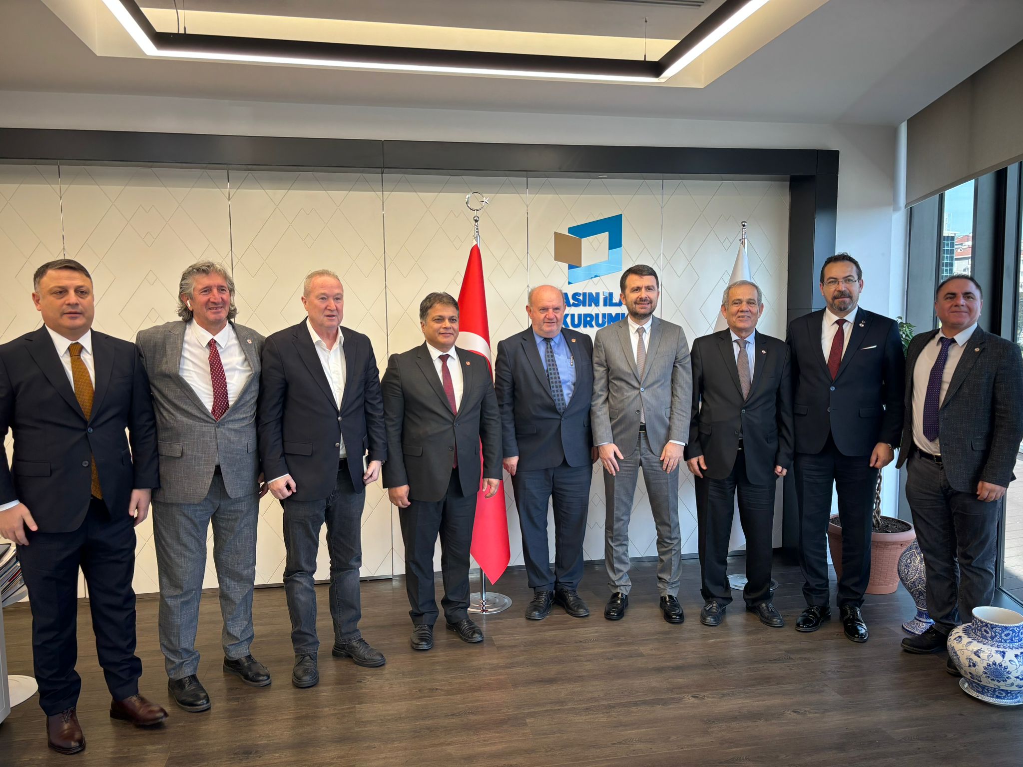 Whatsapp Image 2025 11 22 At 20.41.33 (1)