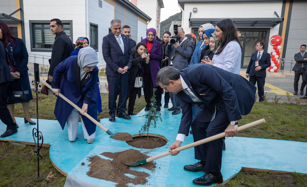 A A 20251203 39883396 39883394 E M I N E E R D O G A N Z O N G U L D A K K A R A D E N I Z E R E G L I O Z E L E G I T I M K A M P U S U A C I L I S T O R E N I N E K A T I L D I