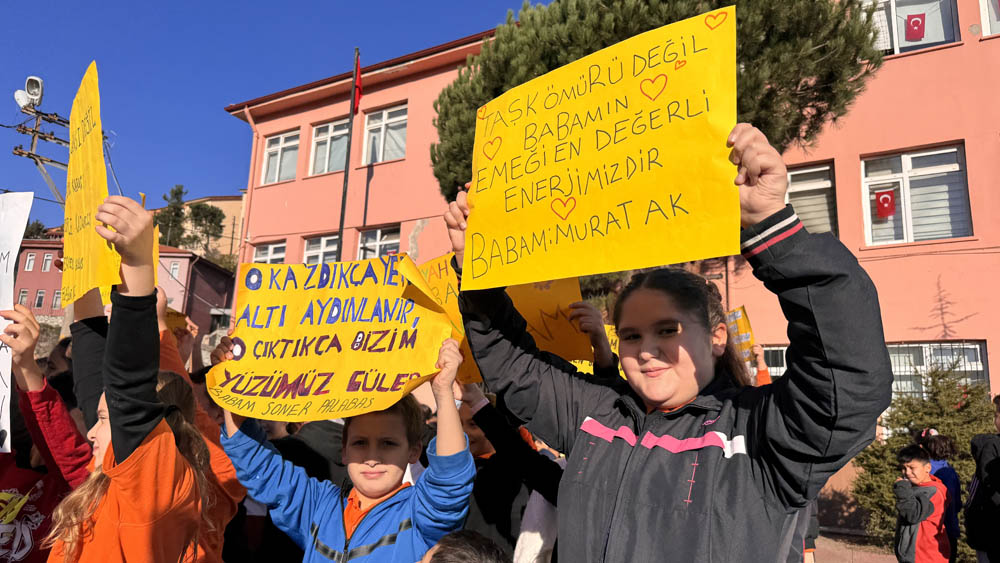 A A 20251204 39888398 39888388 M A D E N C I L E R G U N U N D E I S C I L E R C O C U K L A R I N I N O K U L U N D A A L K I S L A R L A K A R S I L A N D I