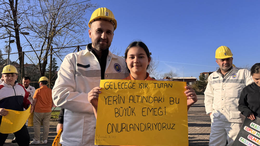 A A 20251204 39888398 39888394 M A D E N C I L E R G U N U N D E I S C I L E R C O C U K L A R I N I N O K U L U N D A A L K I S L A R L A K A R S I L A N D I