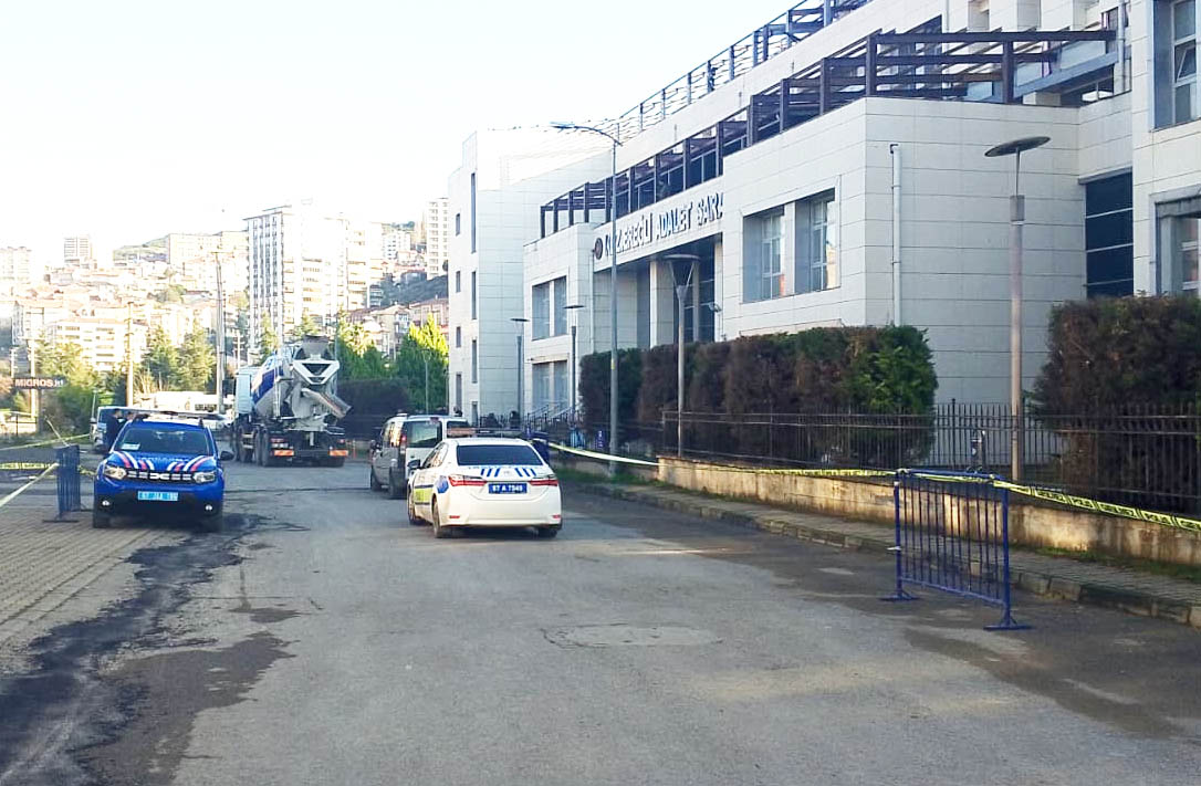 Adliye Başlıksız 1