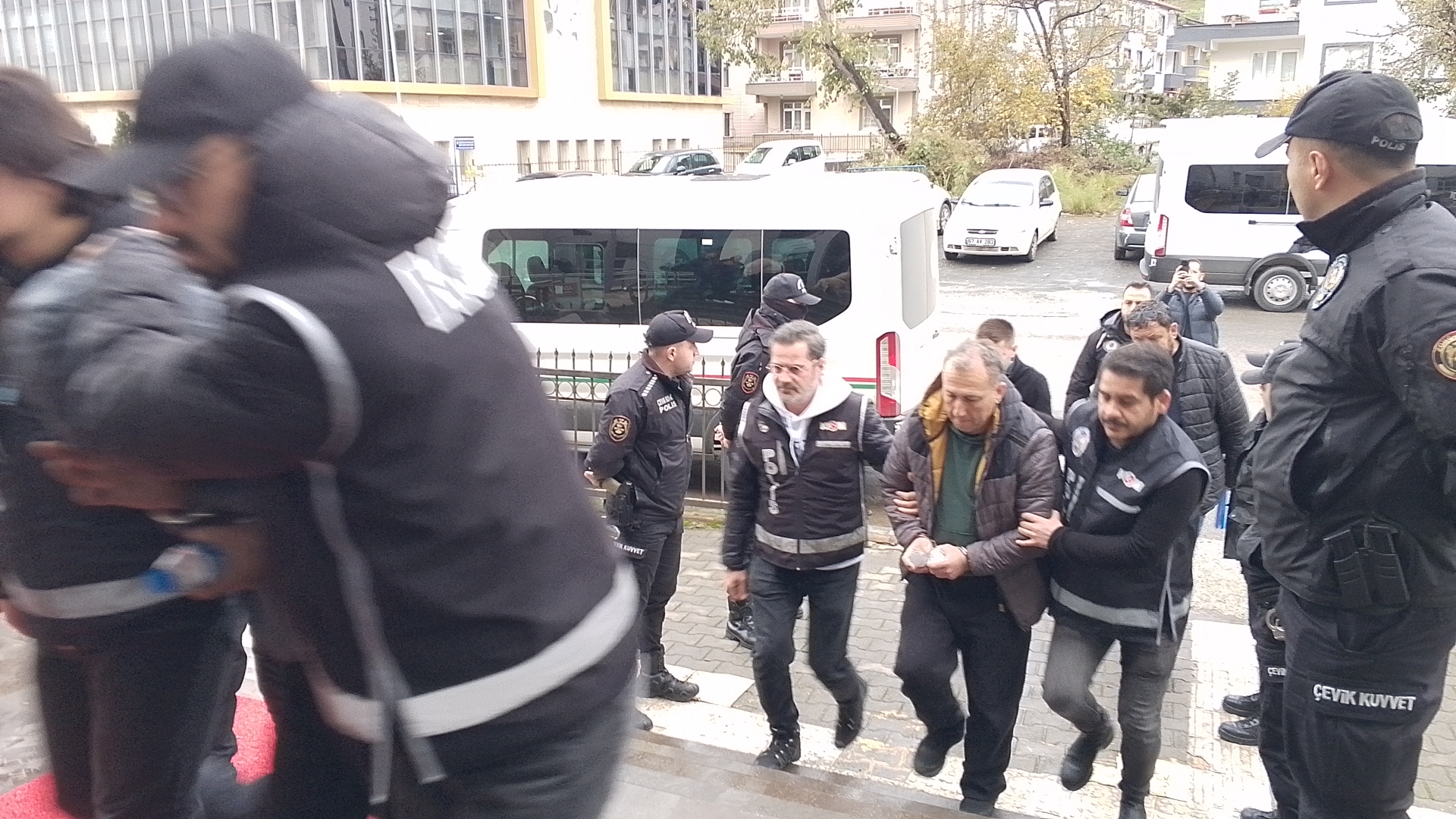 Whatsapp Image 2025 12 12 At 09.28.07