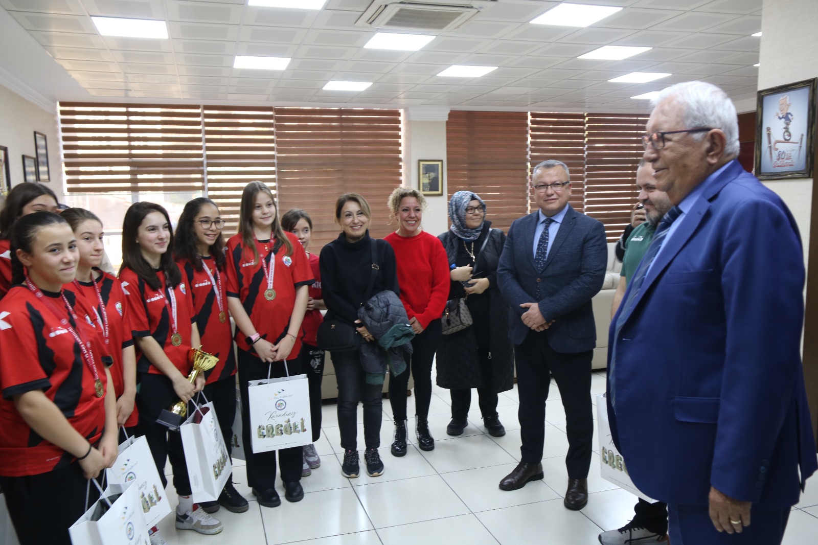 Whatsapp Image 2025 12 12 At 10.15.47 (1)