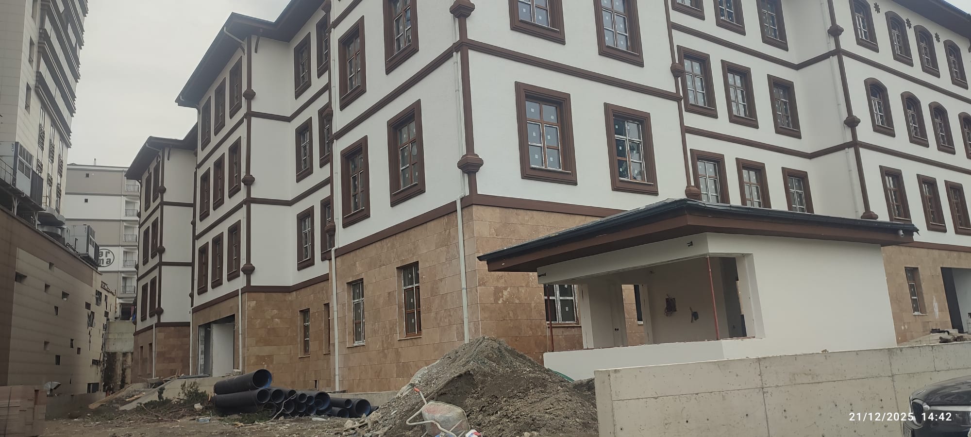 Whatsapp Image 2025 12 21 At 15.25.09 (1)