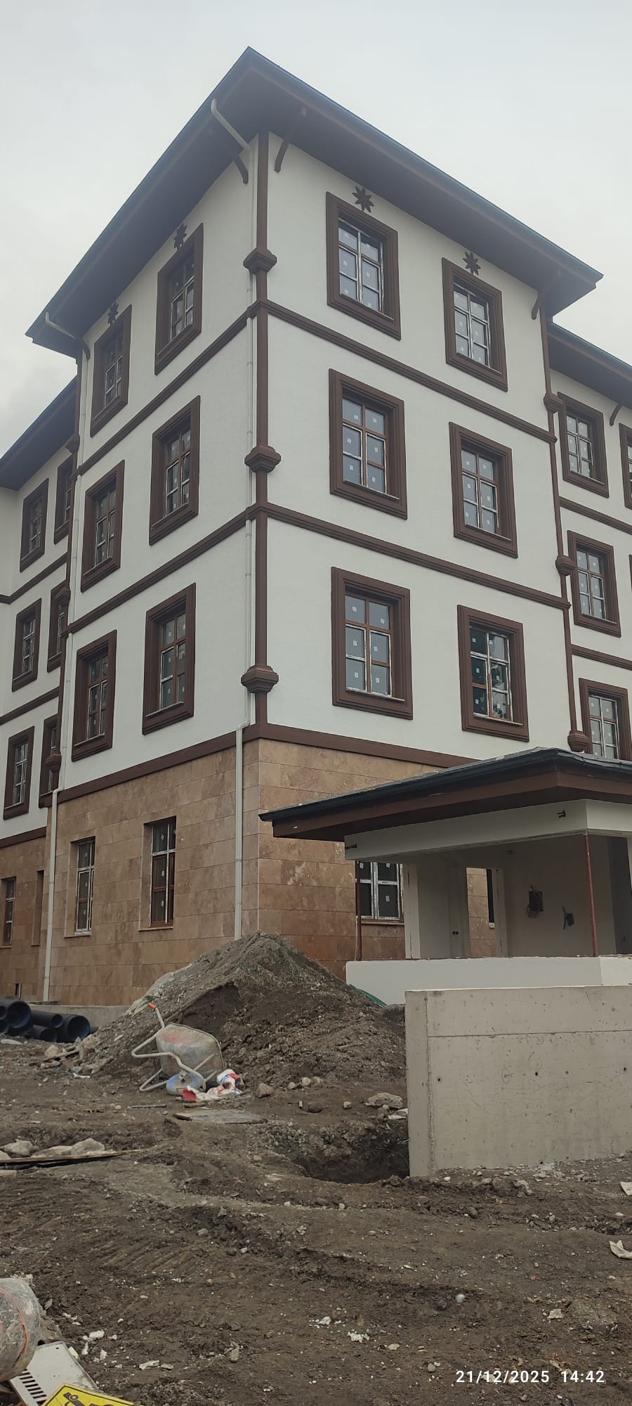 Whatsapp Image 2025 12 21 At 15.25.09