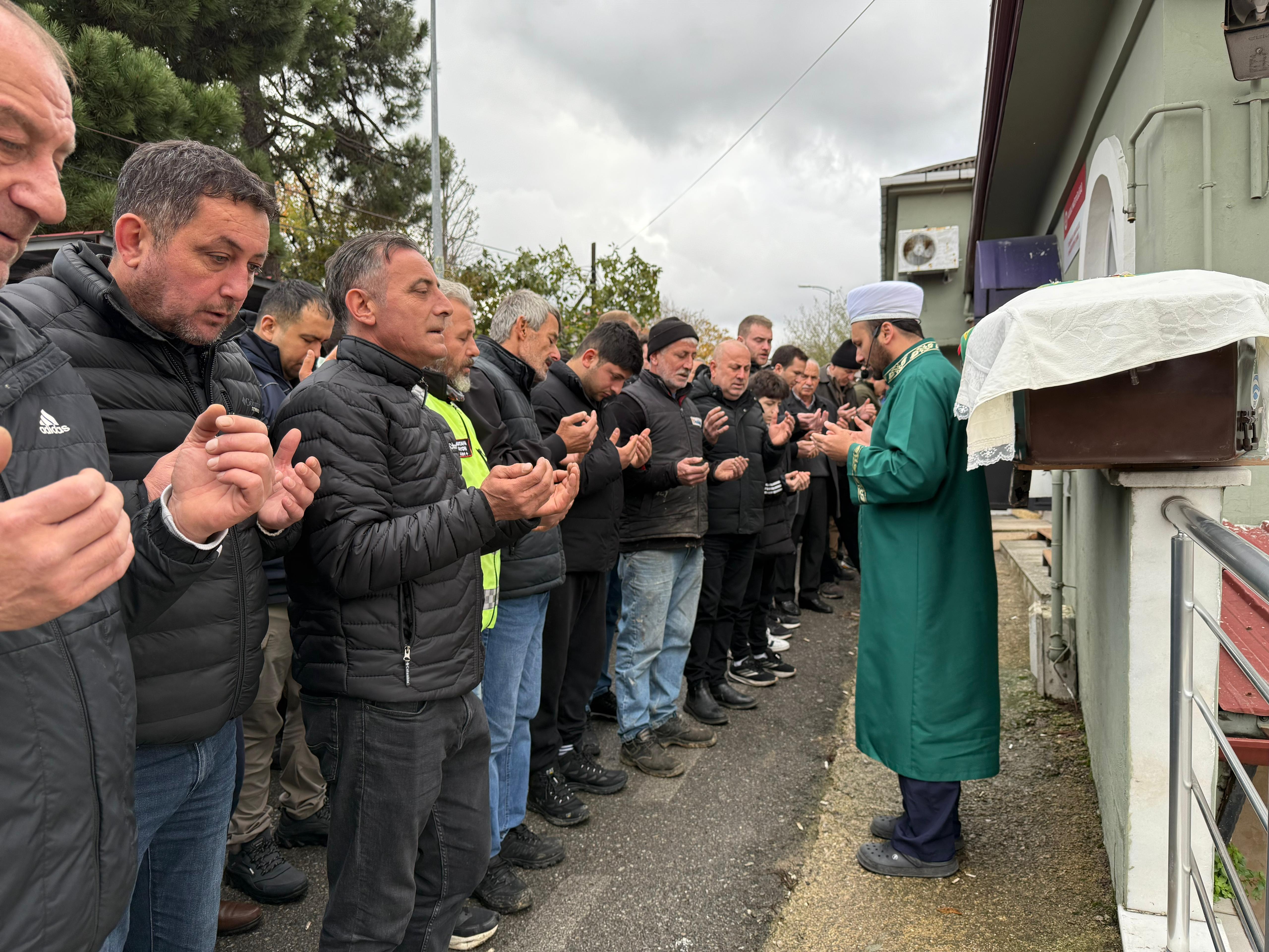 Zonguldak'ta Bıçaklı Kavgada Ölen Kişi Defnedildi