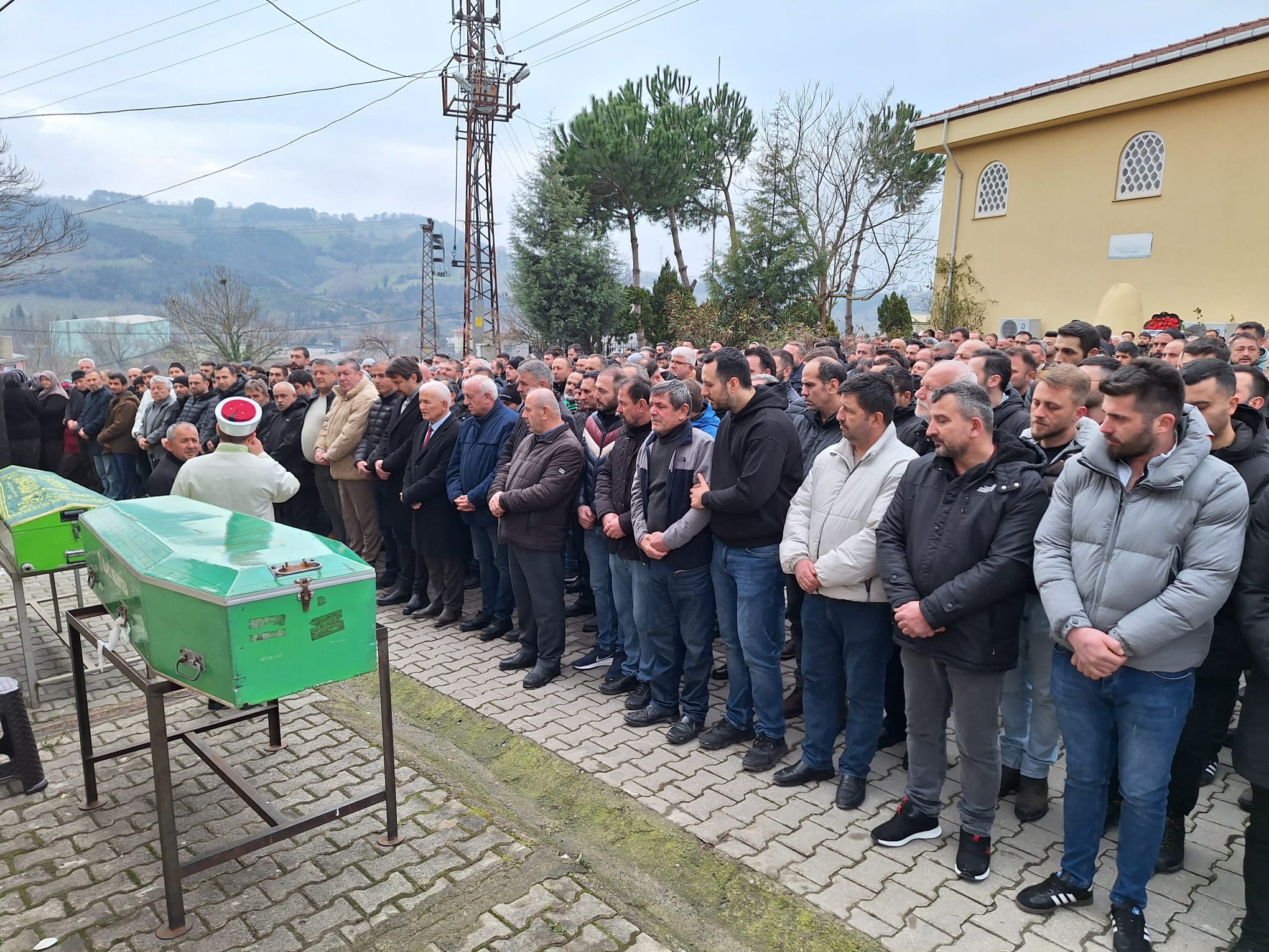 A A 20260124 40355374 40355373 Z O N G U L D A K T A T R A F I K K A Z A S I N D A O L E N 2 K I S I N I N C E N A Z E S I T O P R A G A V E R I L D I