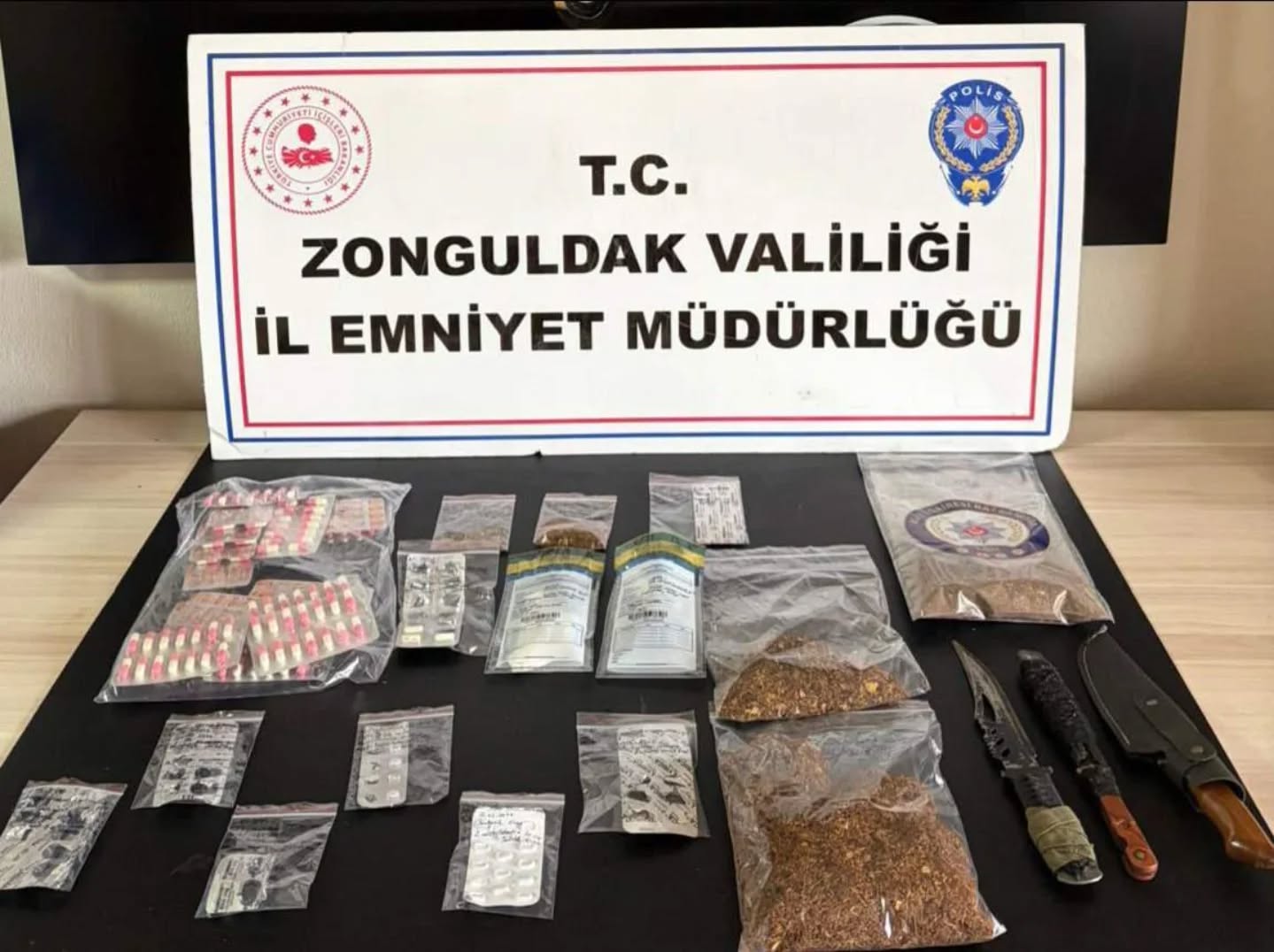 626273387 17938149135148338 7688602409713554309 N