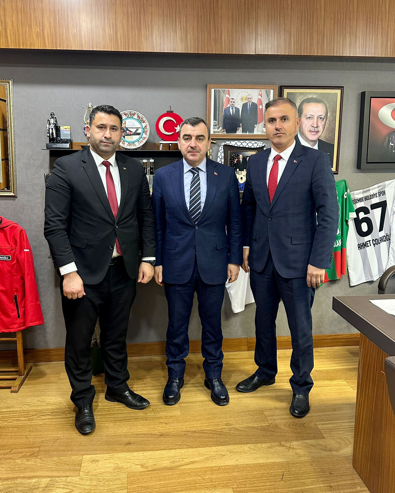 627404741 908666898582027 4095731213236657043 N