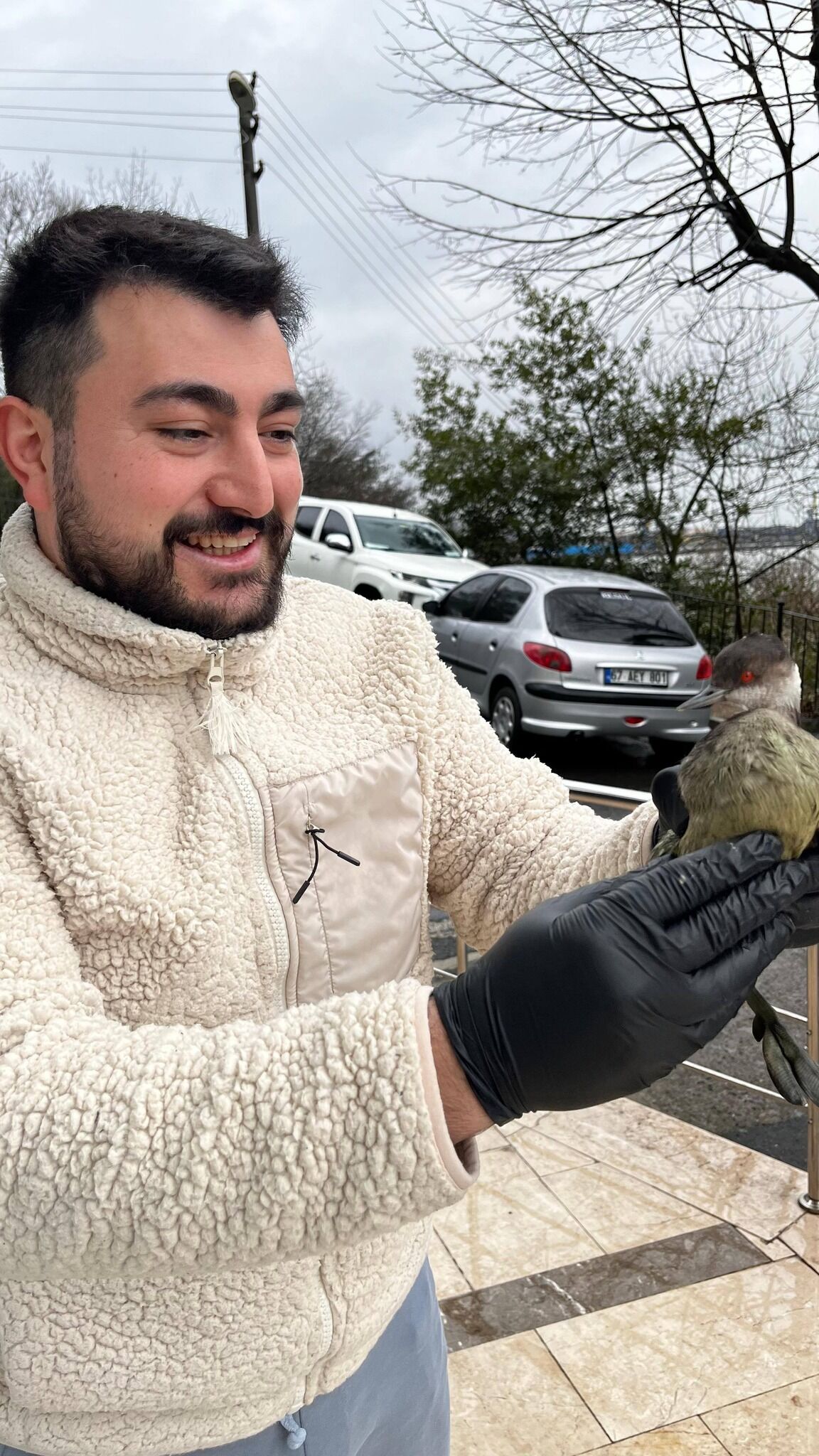 S A H İ P Ç I K T I3