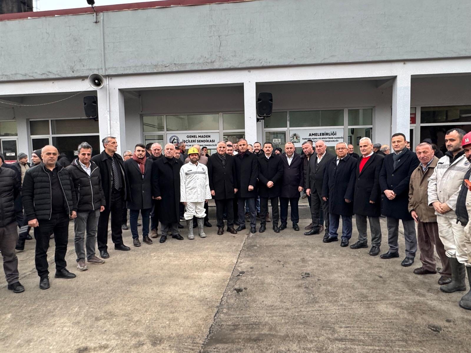 646347771 34008627775452515 539926897585534044 N