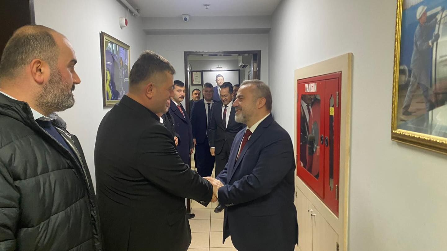 652619645 953725320333831 4991772633801718591 N