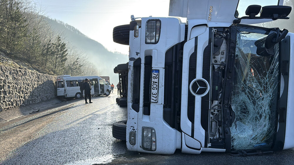 A A 20260302 40708679 40708677 Z O N G U L D A K A N K A R A K A R A Y O L U N D A K I T R A F I K K A Z A L A R I N D A 10 K I S I Y A R A L A N D I-1