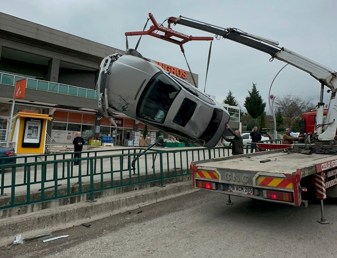 A A 20260322 40899899 40899897 K A R A B U K T E O T O M O B I L L E R E C A R P A N A L K O L L U V E E H L I Y E T S I Z S U R U C U Y L E A R A C S A H I B I N E 265 B I N L I R A C E Z A