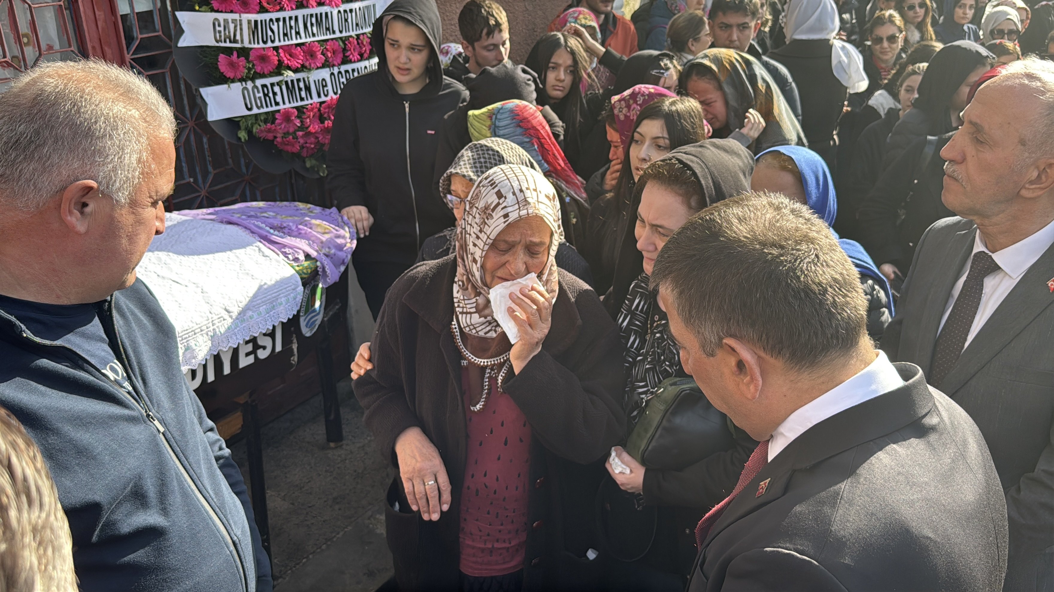 A A 20260415 41115042 41115039 Z O N G U L D A K T A M E N E N J I T S U P H E S I Y L E T E D A V I G O R E N O G R E N C I H A Y A T I N I K A Y B E T T I