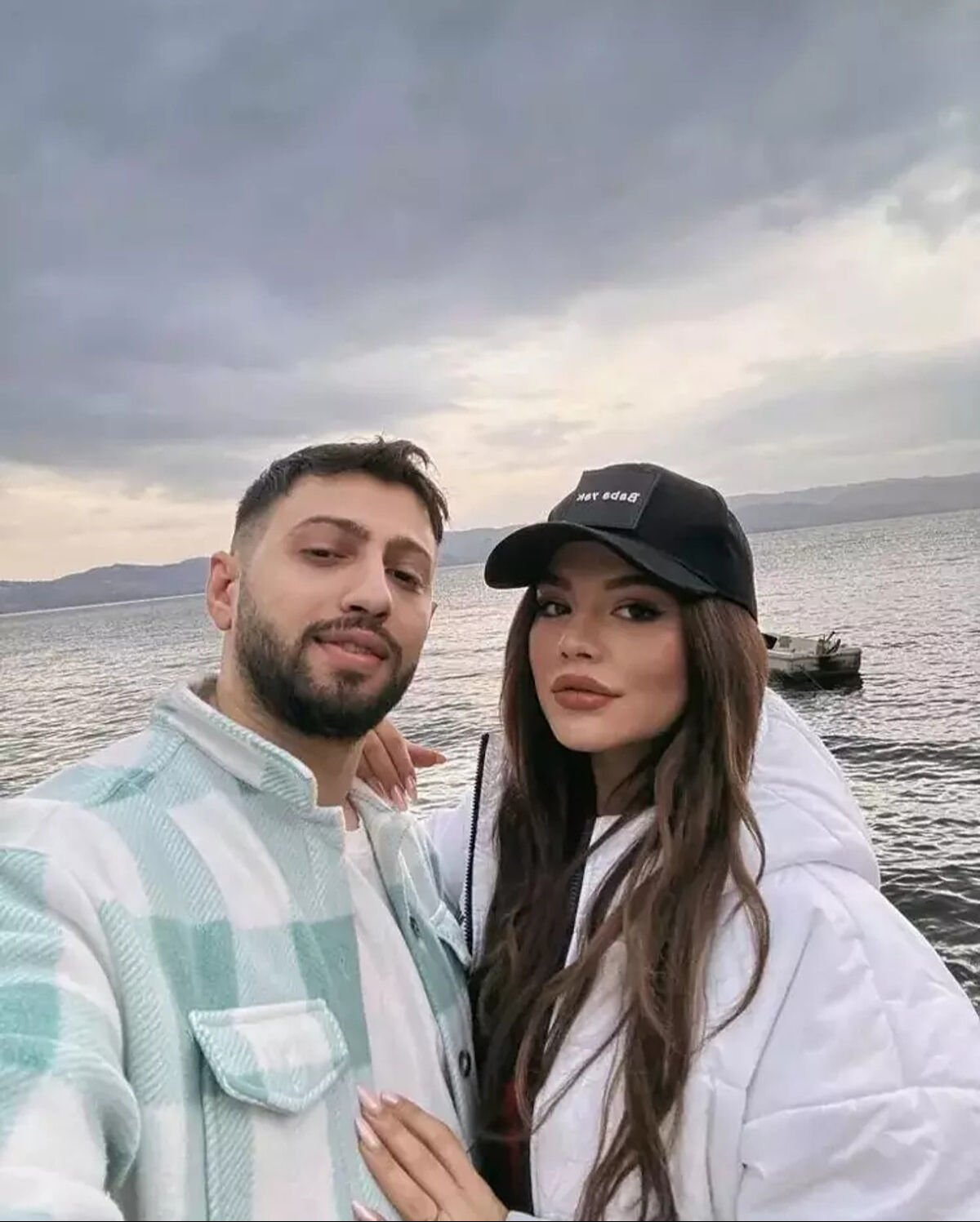 Eda Sakız Ve Burak Bulut 2