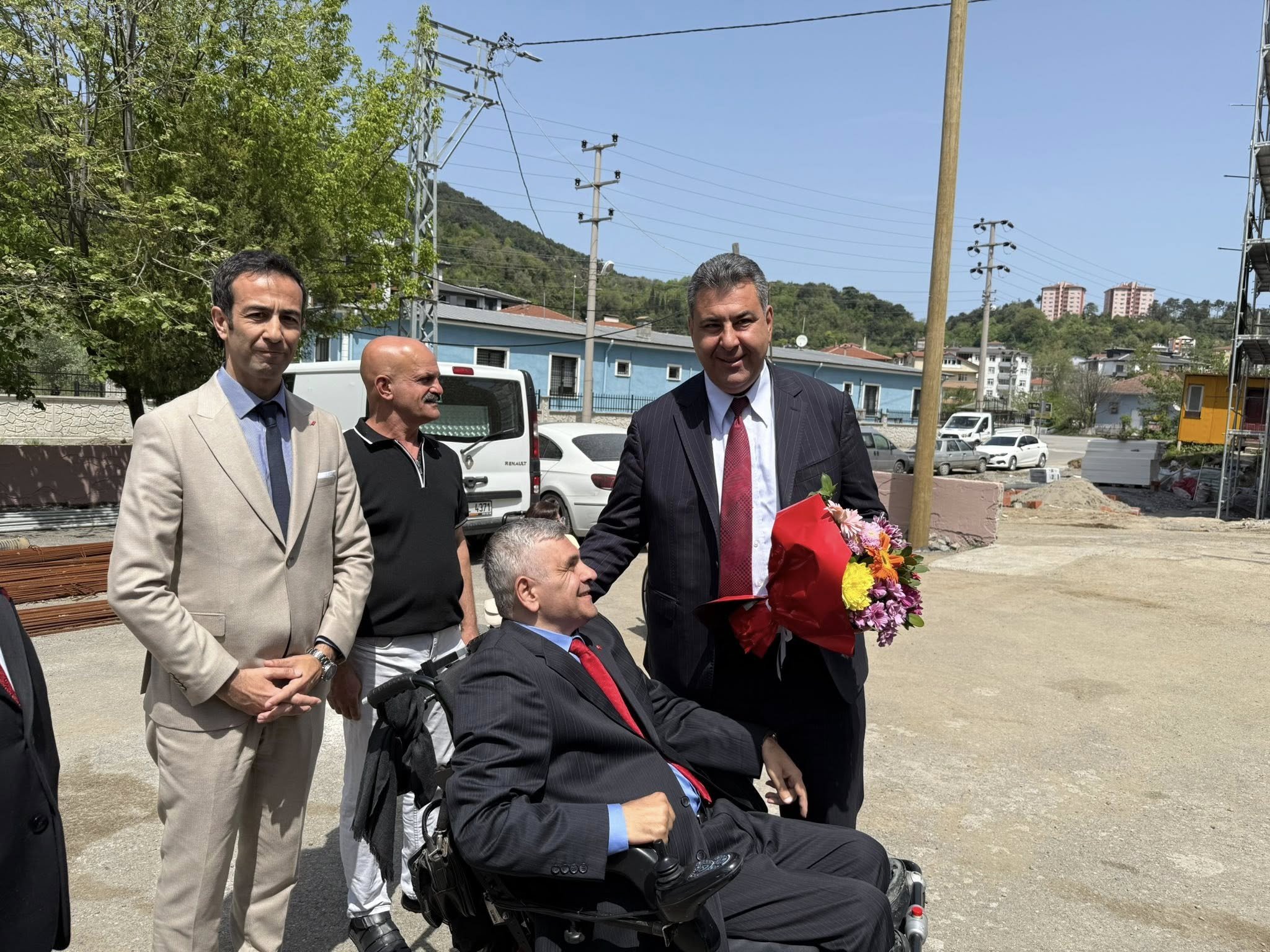 HER ZAMAN YANINIZDAYIZ MESAJI