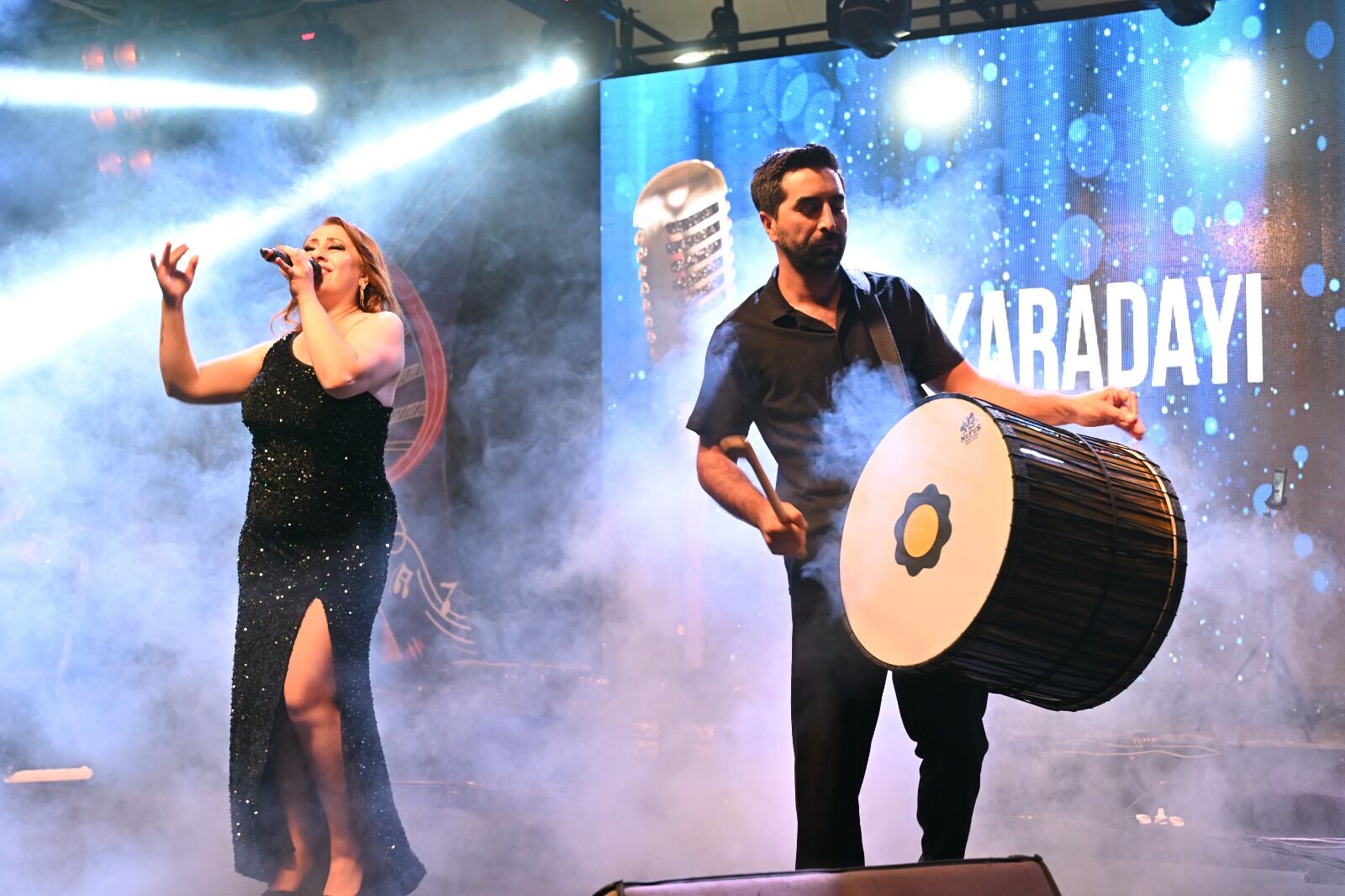 EREĞLİ'NİN DİVASI DA YALNIZ BIRAKMADI