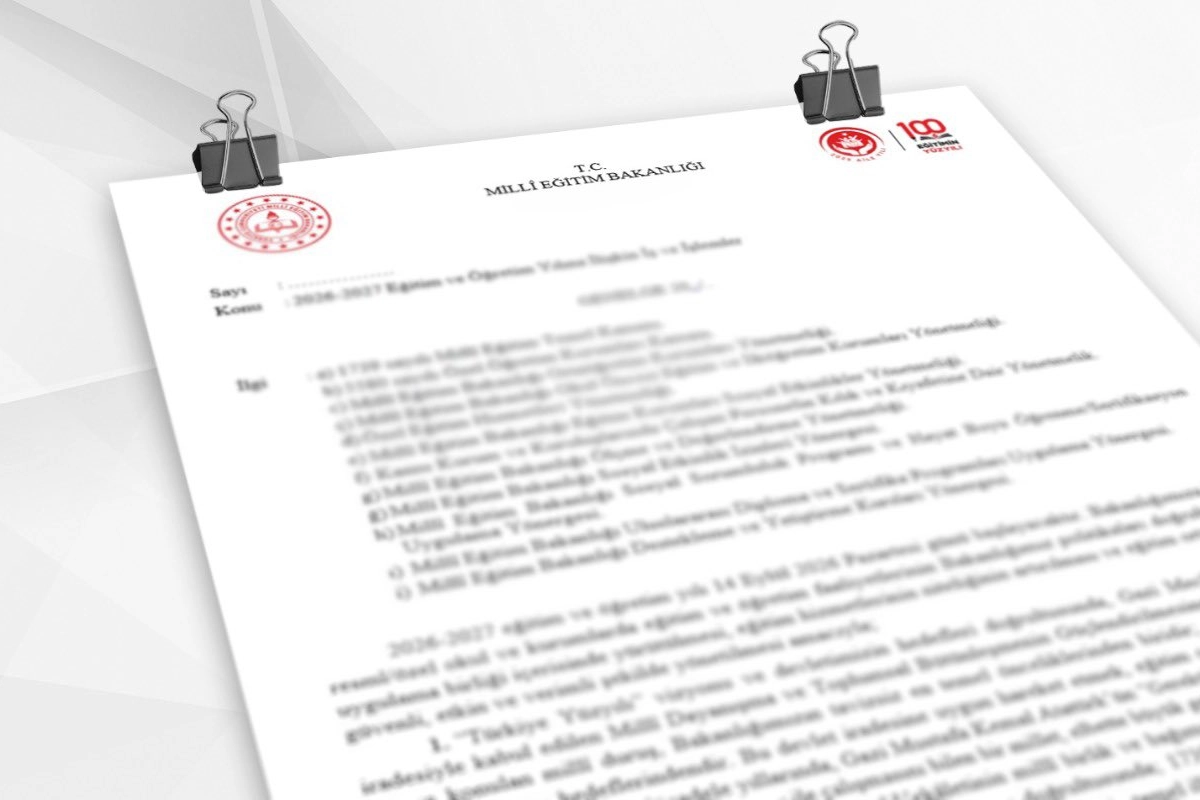 OKULLARDA YENİ DÖNEM, CEP TELEFONU YASAKLANDI