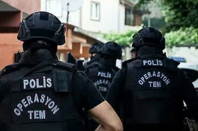 Ankara'da 'şapkalılar' operasyonuna 5 tutuklama