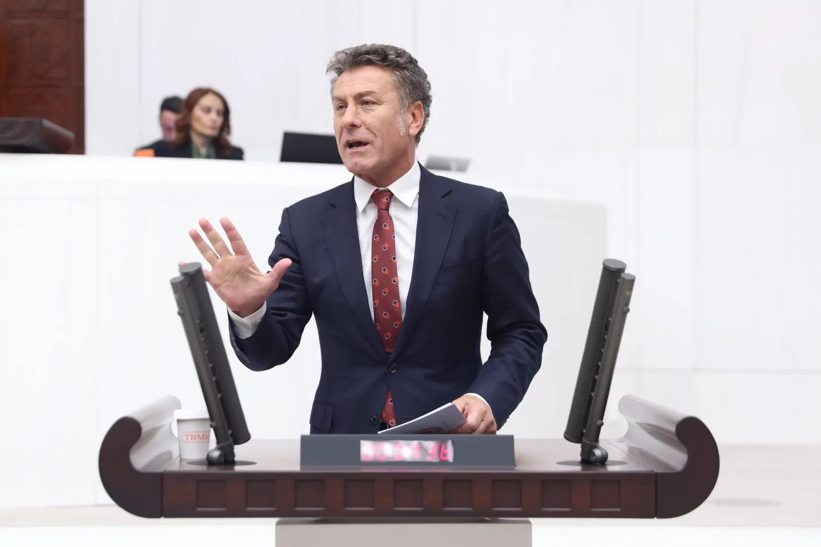 CHP'li Sarıbal'dan Berlin seçimleri mesajı