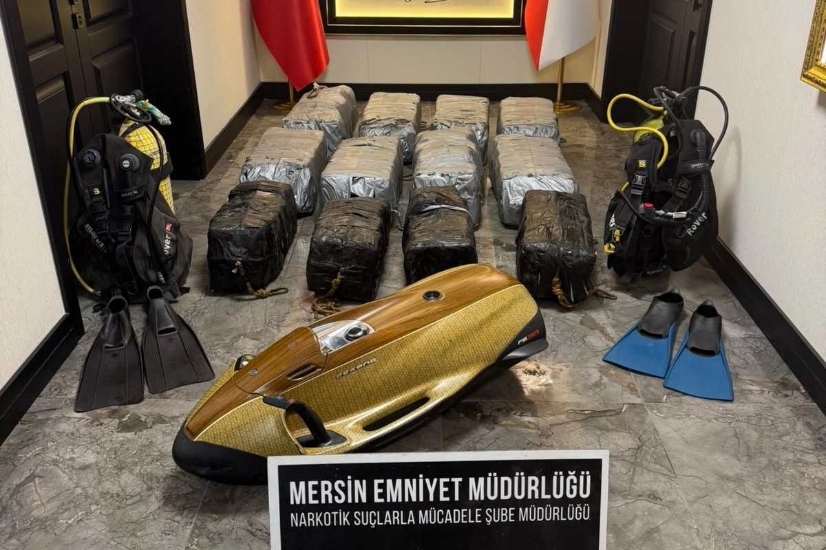 Mersin Limanı'nda gemiden 350 kilo kokain çıktı
