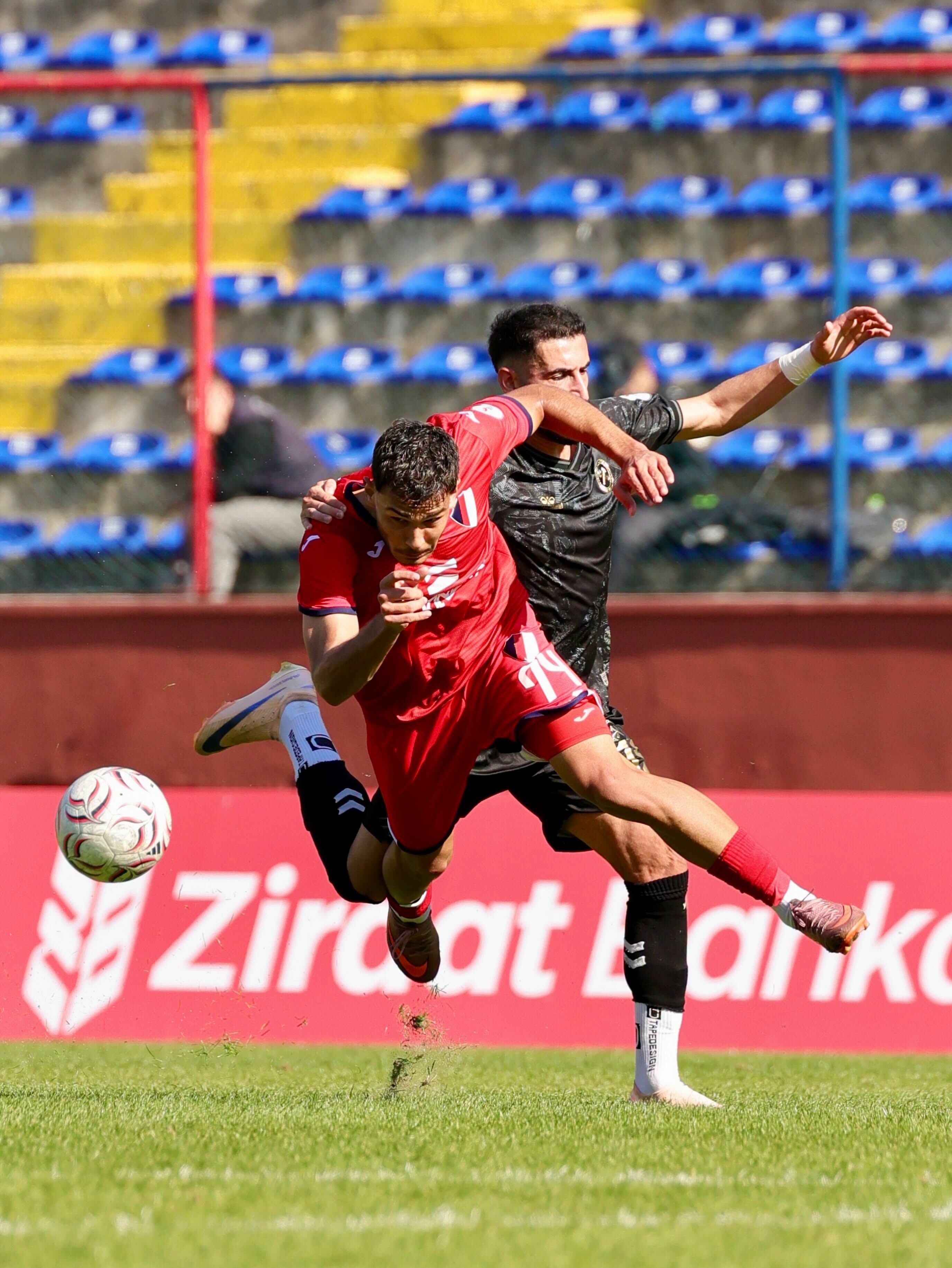 YİNE DÜZCE, ZONGULDAKSPOR KUPADAN ELENDİ
